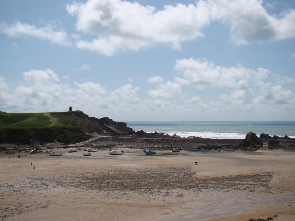فندق Surf Haven بود المظهر الخارجي الصورة